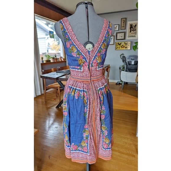 Summer dress - Picture 4 of 5
